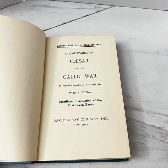 Caesar's Gallic War Interlinear Translation Mckay - Picture 12 of 16